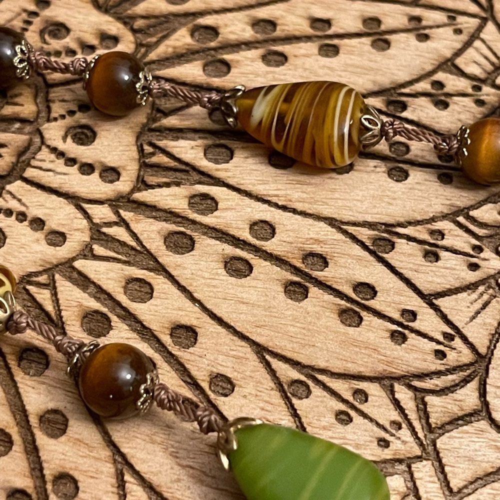 VINTAGE GLASS STONE NECKLACE - Picture 10 of 13